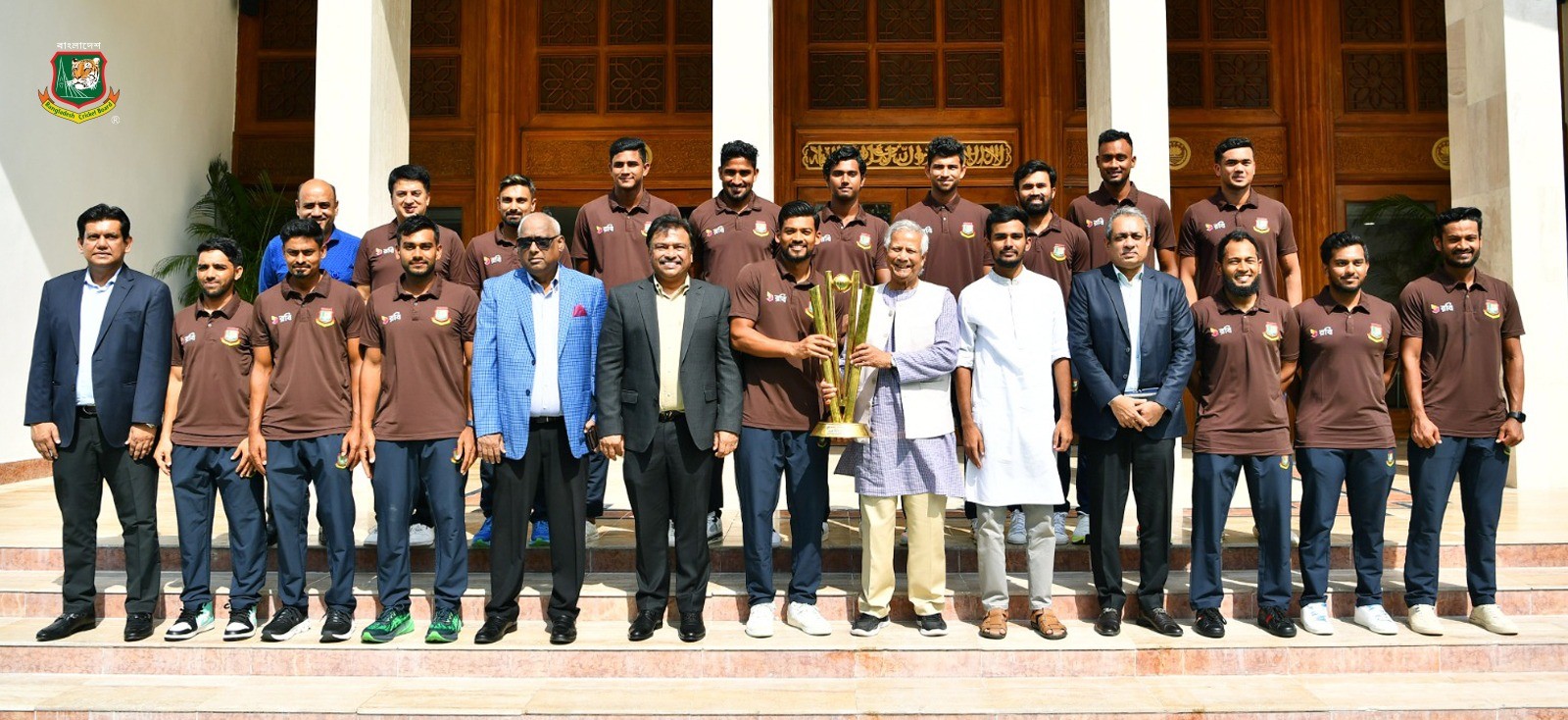 Chief Adviser accords reception to the national cricket team